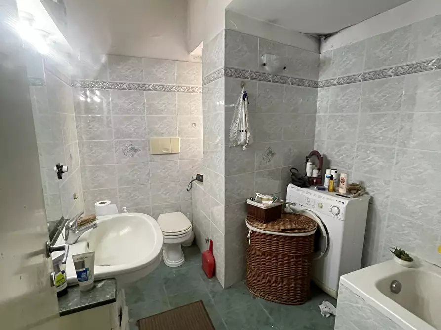 Immagine 11 di Trilocale in vendita  in Via della Liberazione 45 a Nettuno