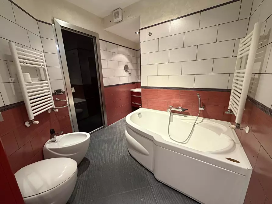 Immagine 18 di Villa in vendita  in Via Dora Baltea a Ardea