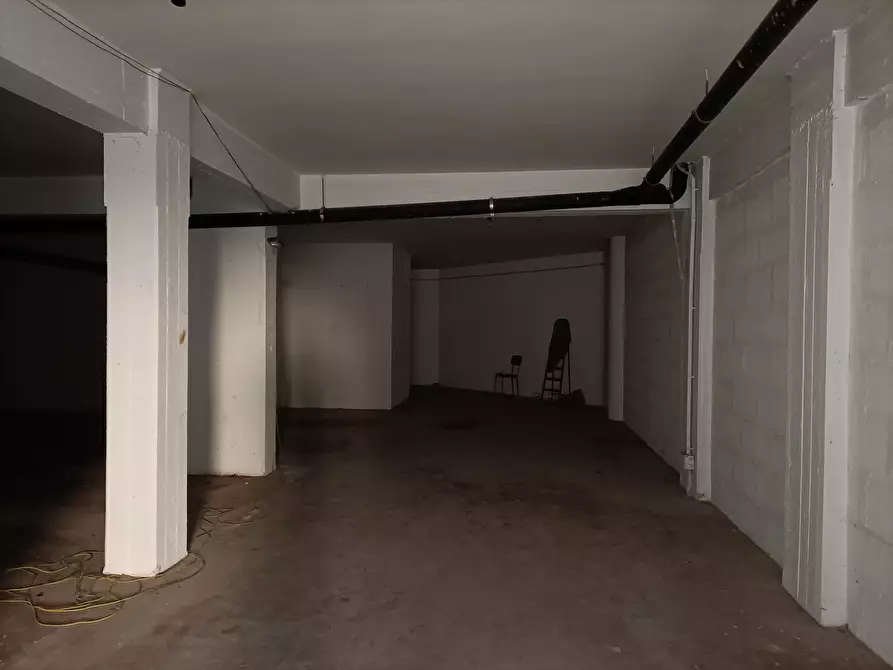 Immagine 5 di Garage in vendita  in Via Montegrappa a Nettuno