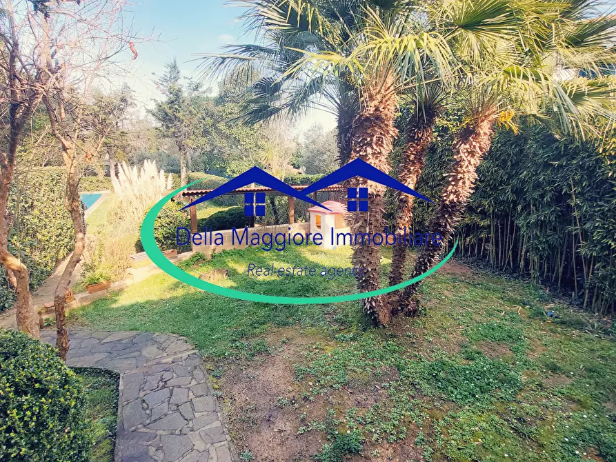 Immagine 16 di Villetta a schiera in vendita  a Livorno