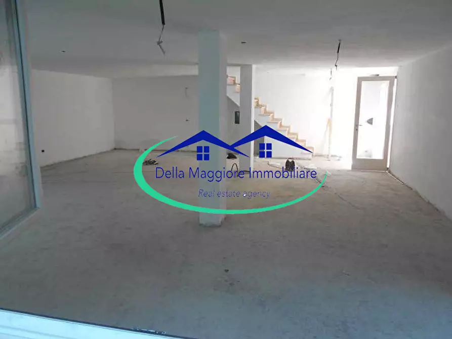 Immagine 13 di Villetta a schiera in vendita  a Livorno