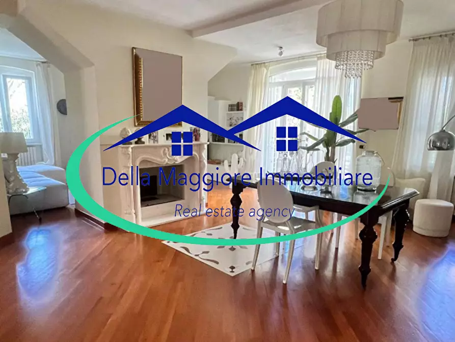 Immagine 2 di Casa indipendente in vendita  a Livorno