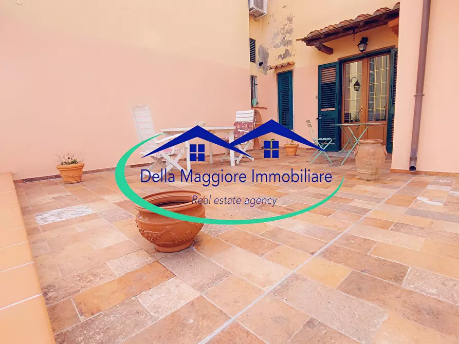 Immagine 1 di Appartamento in vendita  in via delle sorgenti a Livorno