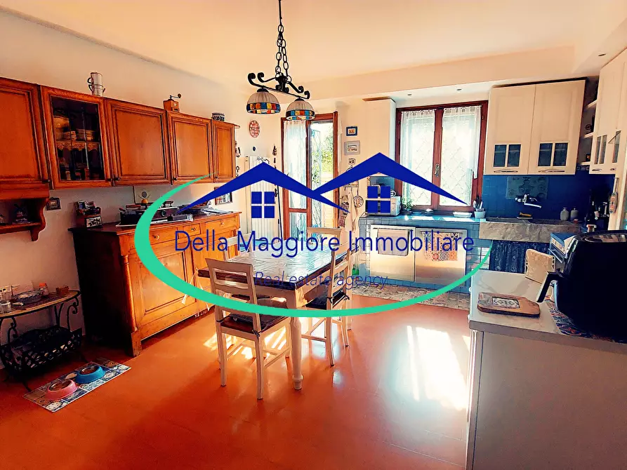 Immagine 17 di Porzione di casa in vendita  in via di quercianella a Livorno