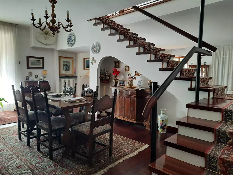 Immagine 21 di Appartamento in vendita  a Livorno