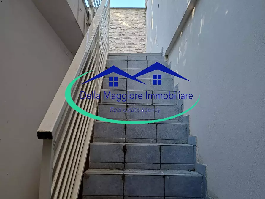 Immagine 17 di Villetta a schiera in vendita  a Livorno