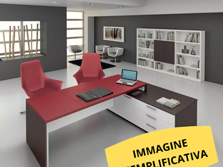 Immagine 11 di Ufficio in vendita  a Parma