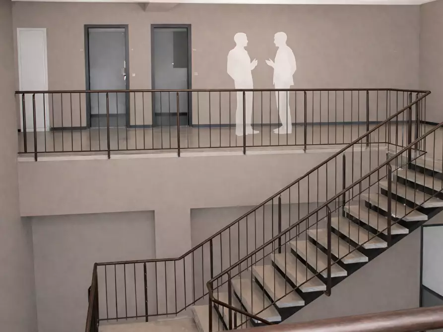 Immagine 3 di Attività artigianale in affitto  a Parma