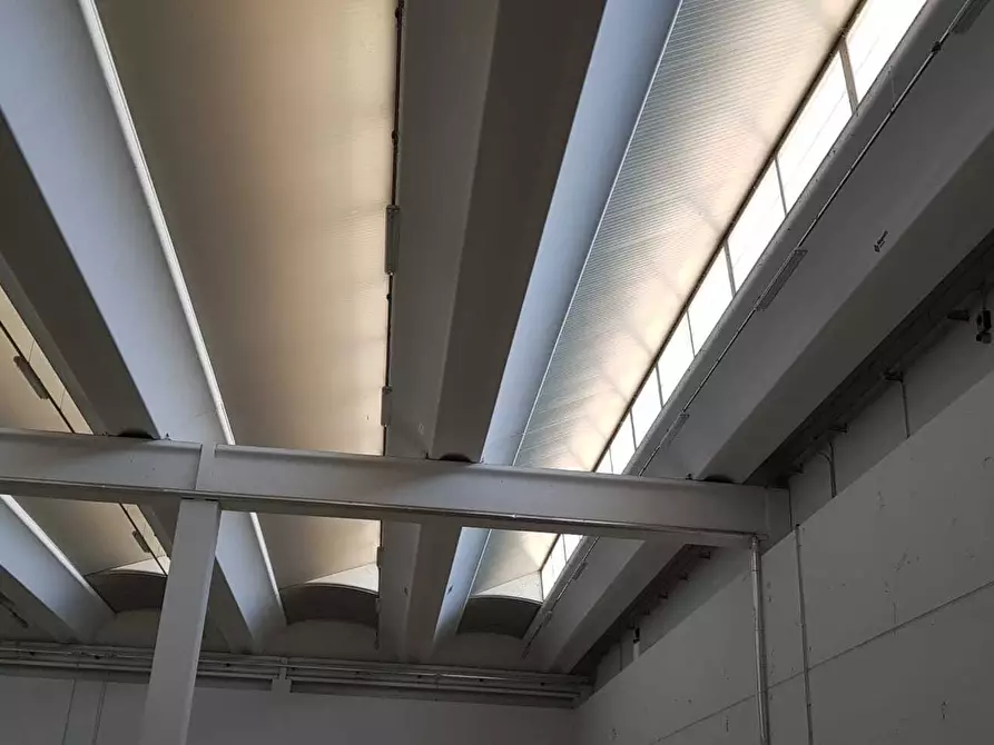 Immagine 6 di Capannone industriale in vendita  a Parma