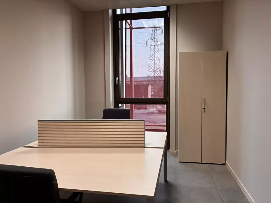 Immagine 6 di Ufficio in affitto  a Parma