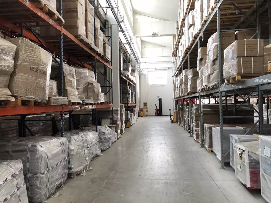 Immagine 2 di Attività artigianale in vendita  a Sala Baganza