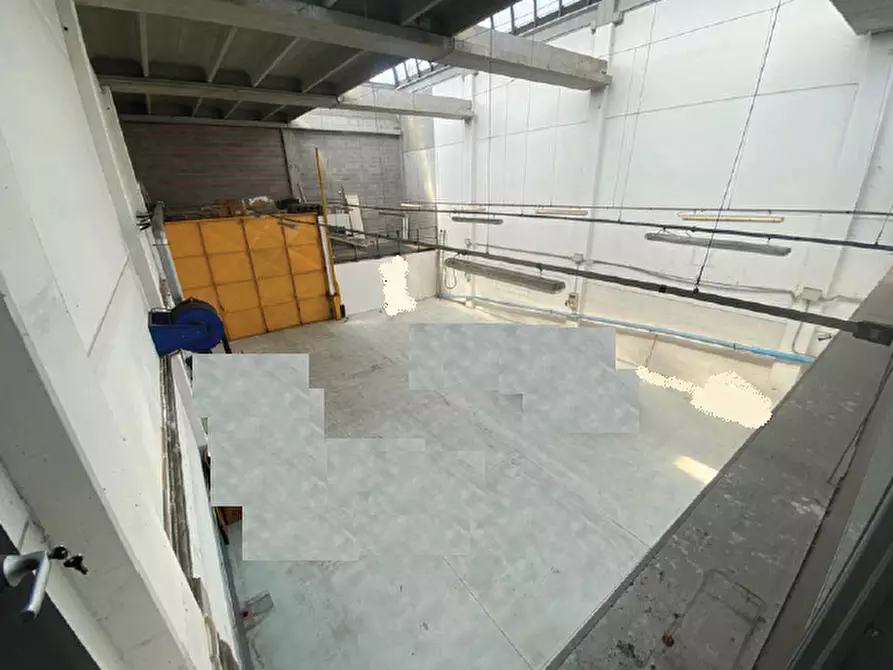 Immagine 7 di Capannone industriale in vendita  a Parma