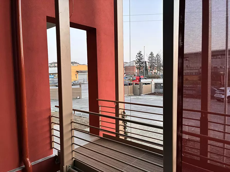 Immagine 15 di Ufficio in vendita  a Parma