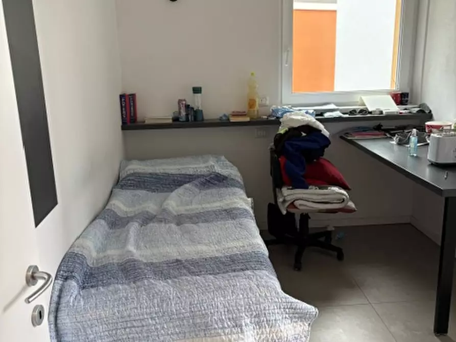Immagine 1 di Stanza singola in affitto  in Via Venezia 45 a Trento