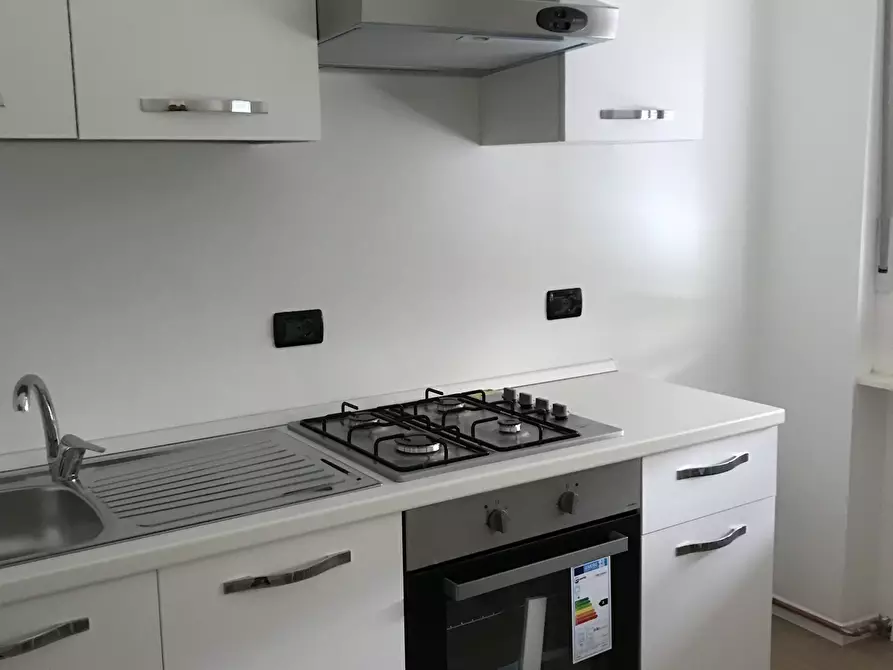 Immagine 4 di Stanza singola in affitto  in Via San Bartolameo 7 a Trento