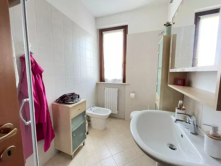 Immagine 5 di Bilocale in vendita  in Via D' ancona a Ancona