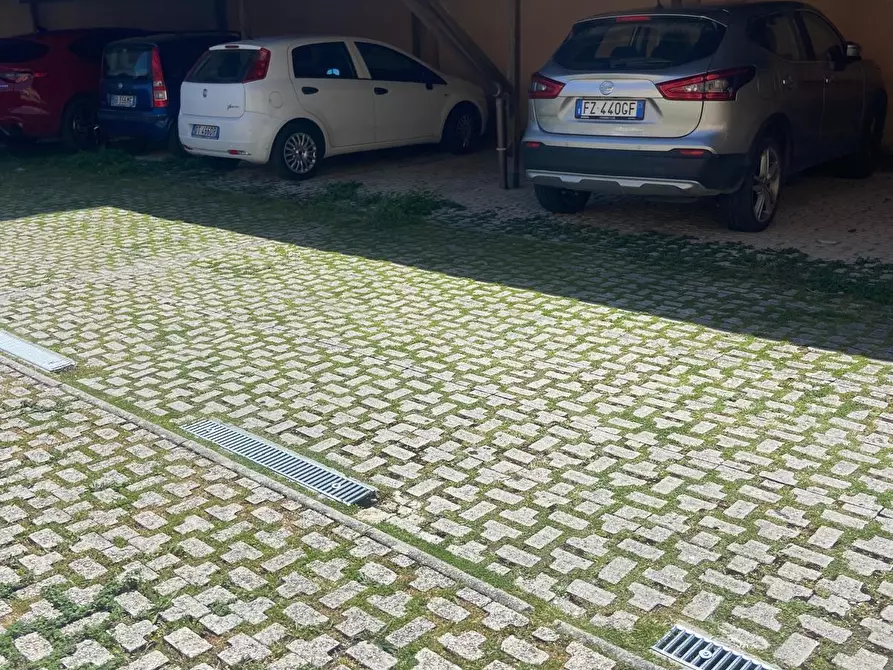 Immagine 13 di Bilocale in vendita  in via pompeiana a Osimo