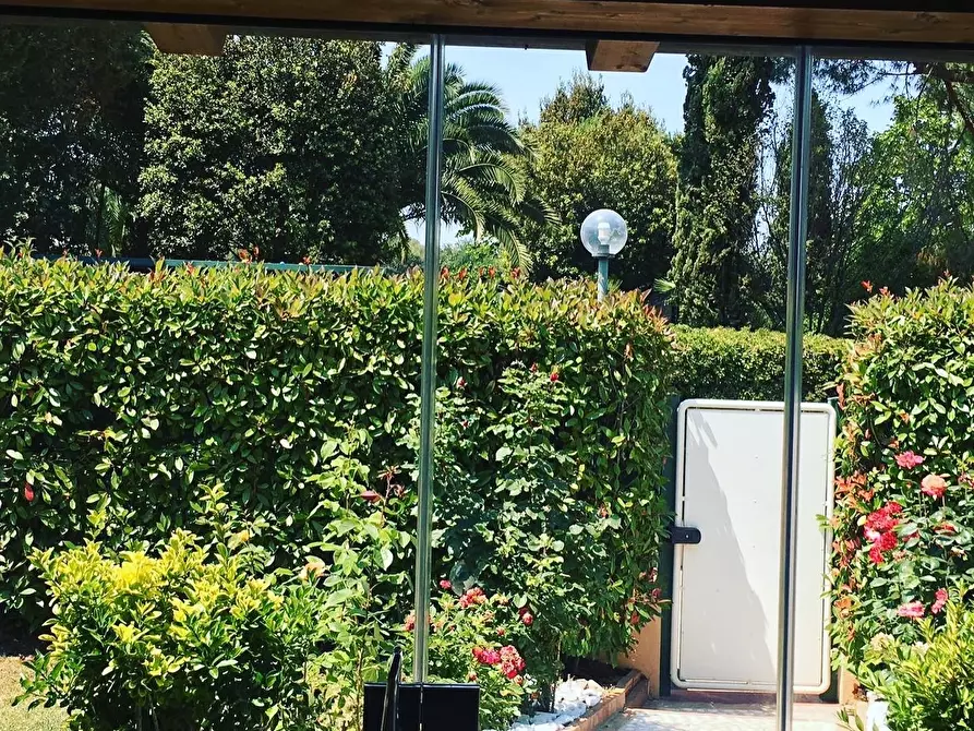 Immagine 10 di Villa in vendita  in Via Circonvallazione Conero 5a a Numana