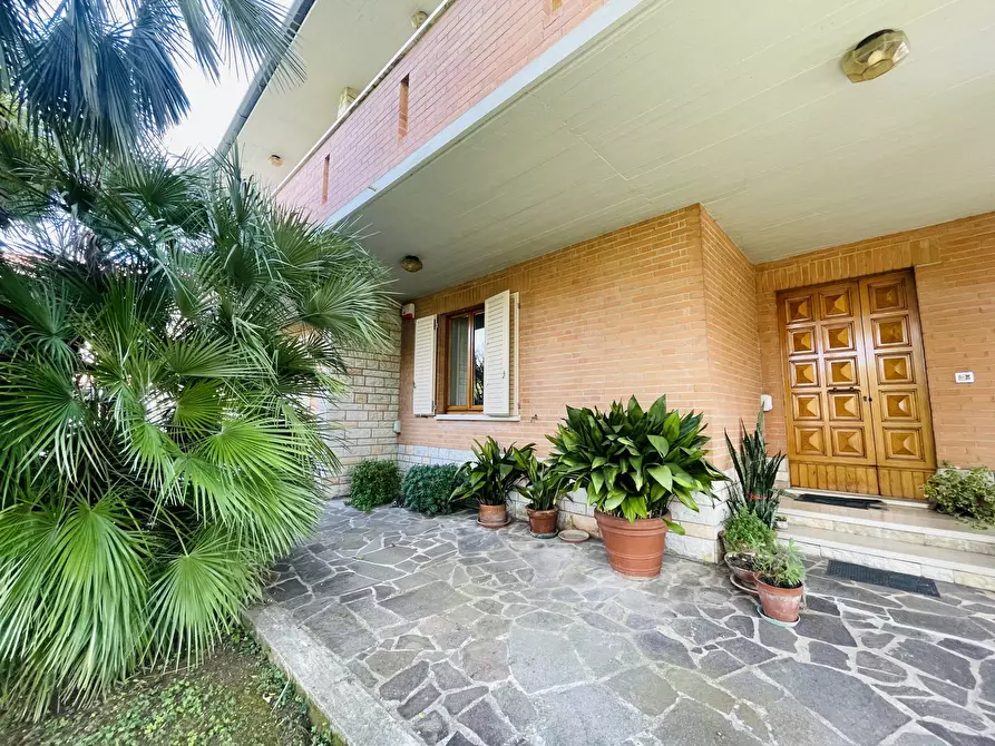 Immagine 24 di Villa in vendita  in Via Cagiata a Osimo