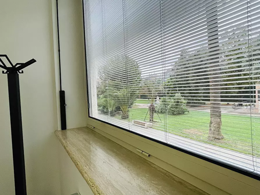 Immagine 11 di Quadrilocale in vendita  in Viale Bruno Buozzi a San Benedetto Del Tronto