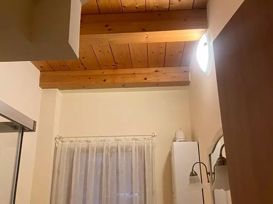 Immagine 9 di Bilocale in affitto  a Osimo