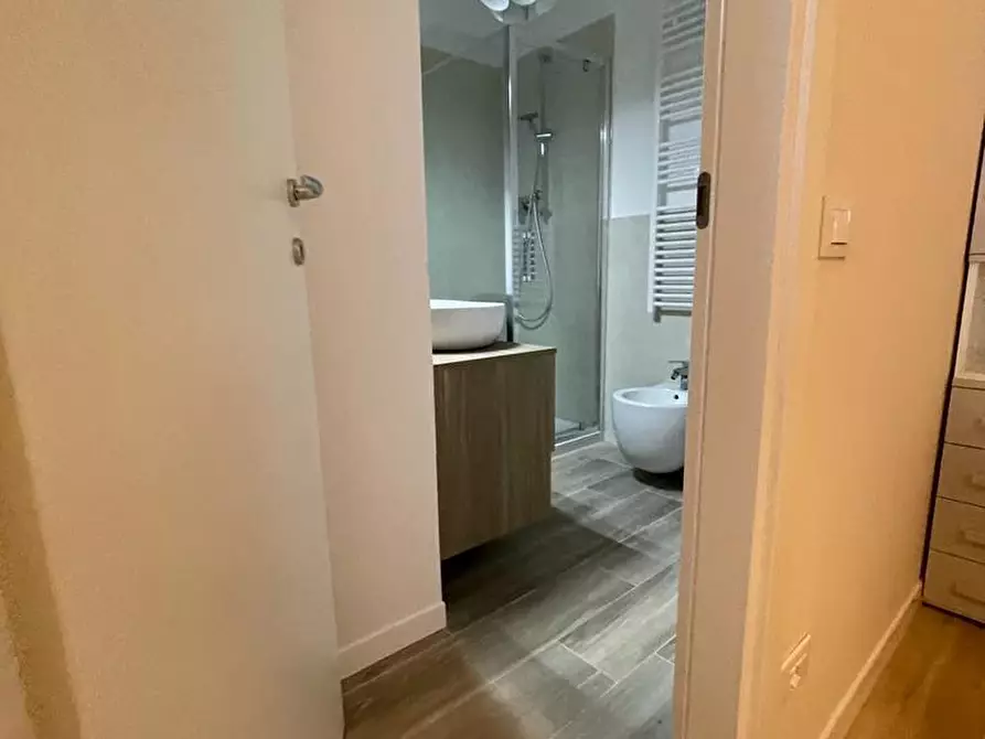 Immagine 12 di Bilocale in vendita  in Via Claudio Salmoni a Ancona