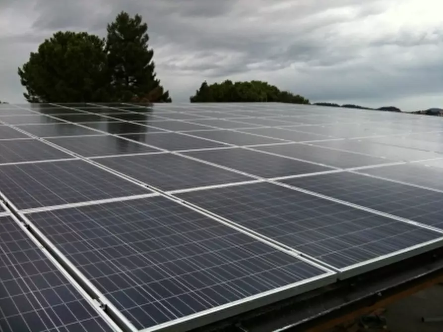 Immagine 22 di Villa in vendita  in VIA CHIARAVALLESE a Osimo