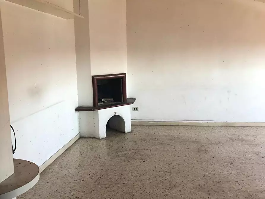 Immagine 1 di Bilocale in vendita  in Via Martiri della resistenza a Ancona