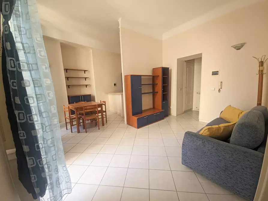Immagine 10 di Bilocale in vendita  in Via Zeffiro Massa 84 a San Remo