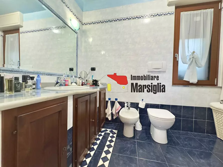 Immagine 19 di Quadrilocale in vendita  in Via Padre Semeria 430 a San Remo