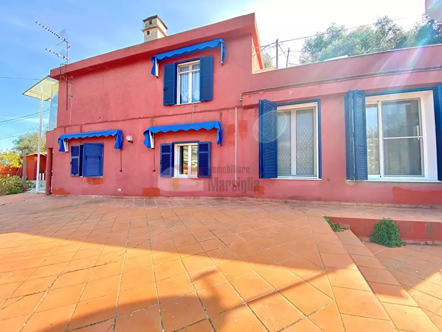 Immagine 1 di Casa indipendente in vendita  in Strada San Lorenzo a San Remo