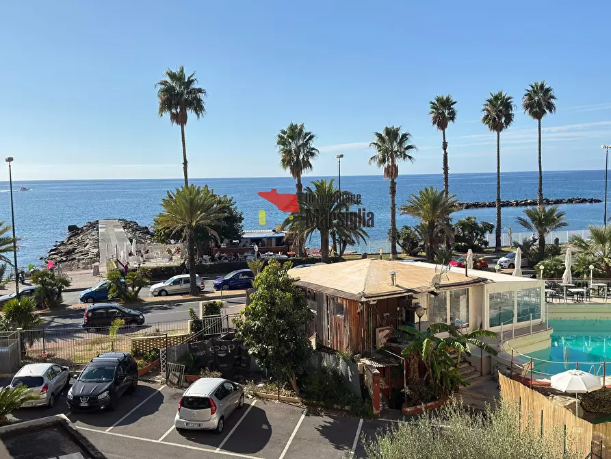 Immagine 1 di Trilocale in vendita  in Via Vittorio Veneto 38 a San Remo