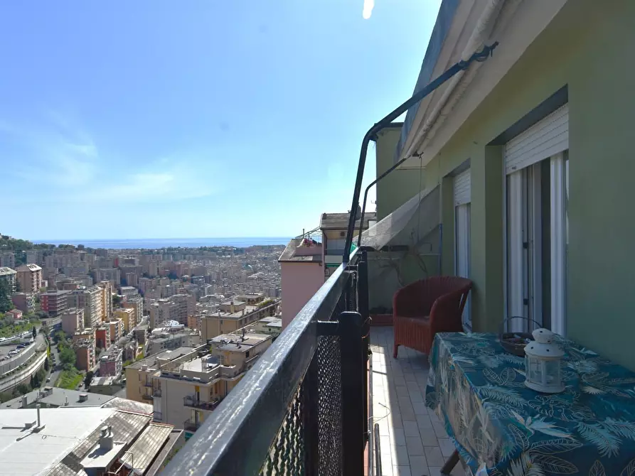 Immagine 1 di Appartamento in vendita  in Via Enrico Hilyer Giglioli a Genova