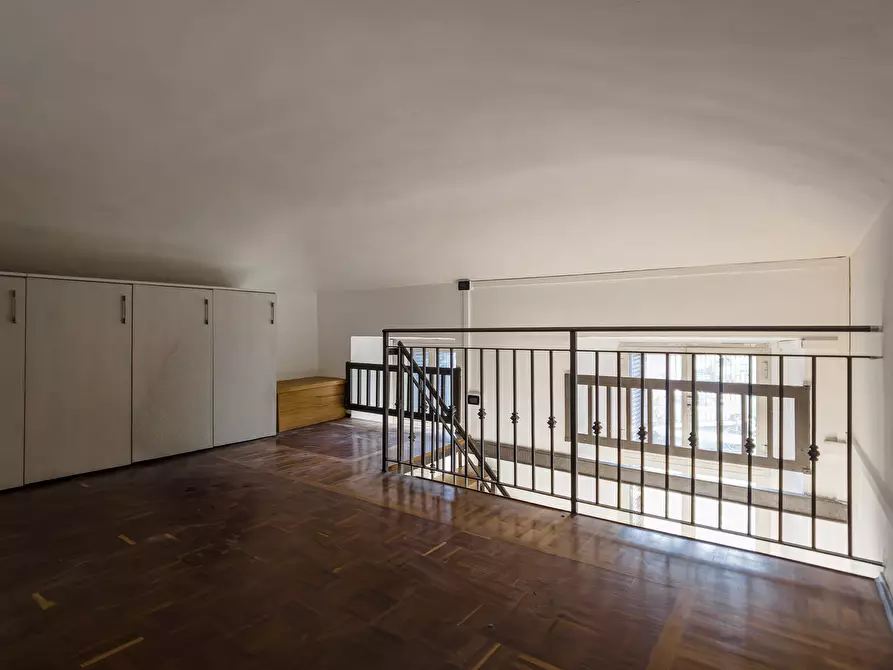 Immagine 17 di Loft/Open space in vendita  in Via Santa Chiara a Torino