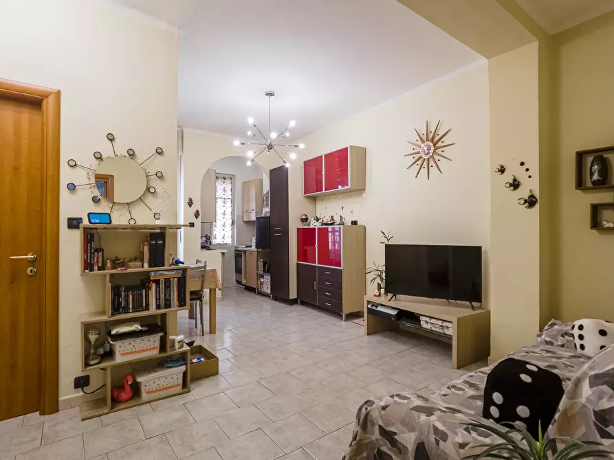 Immagine 5 di Bilocale in vendita  in Via Luigi Goytre a Torino