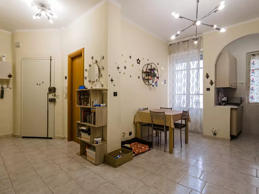 Immagine 7 di Bilocale in vendita  in Via Luigi Goytre a Torino