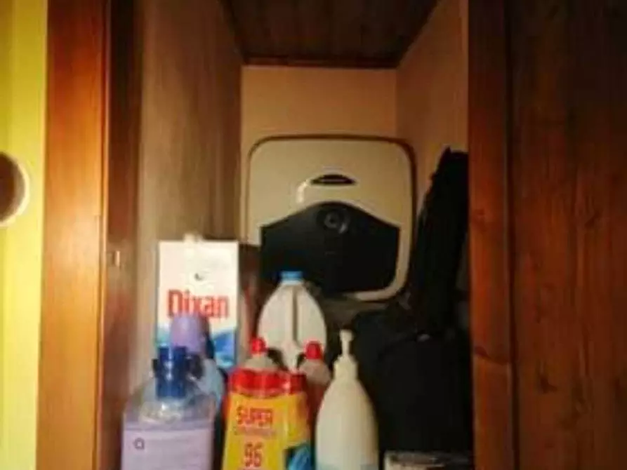 Immagine 4 di Trilocale in vendita  a Livorno