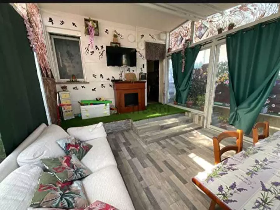 Immagine 13 di Villetta a schiera in vendita  a Livorno