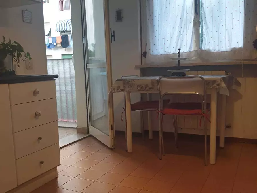 Immagine 4 di Appartamento in vendita  a Livorno