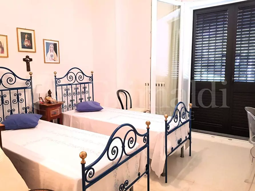 Immagine 6 di Casa indipendente in vendita  in corso cesare vergine a Tuglie