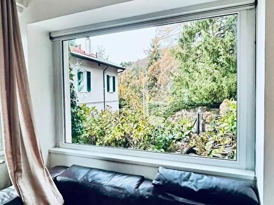 Immagine 17 di Quadrilocale in vendita  a Brunate