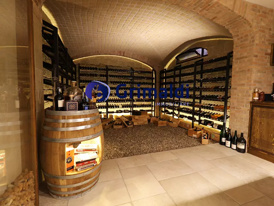 Immagine 21 di Villa in vendita  a Napoli