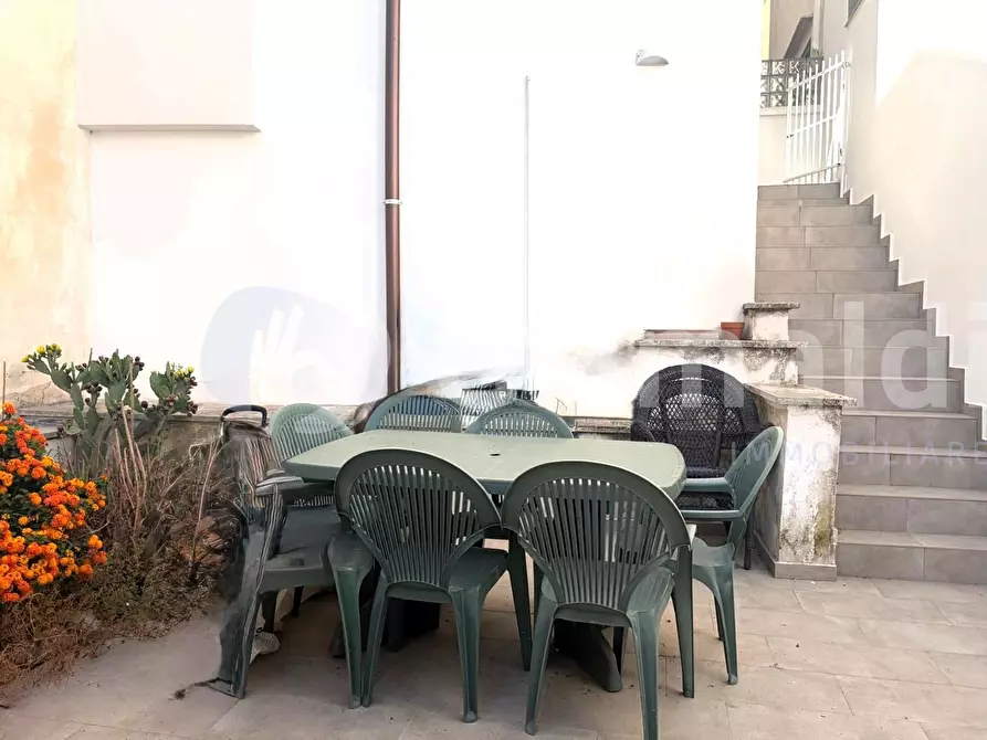 Immagine 6 di Casa bifamiliare in vendita  in Piazza Indipendenza a Sannicola
