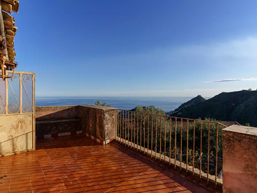 Immagine 25 di Rustico / casale in vendita  in CONTRADA ZIRETTO a Castelmola
