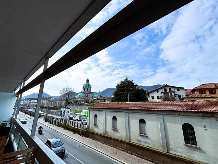 Immagine 13 di Appartamento in affitto  in Via Alessandro Manzoni 12 a Como