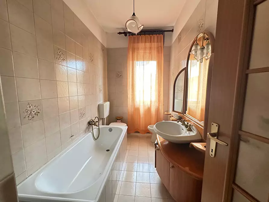 Immagine 15 di Casa bifamiliare in vendita  in Via Marilla Rigazio 22 a Vercelli