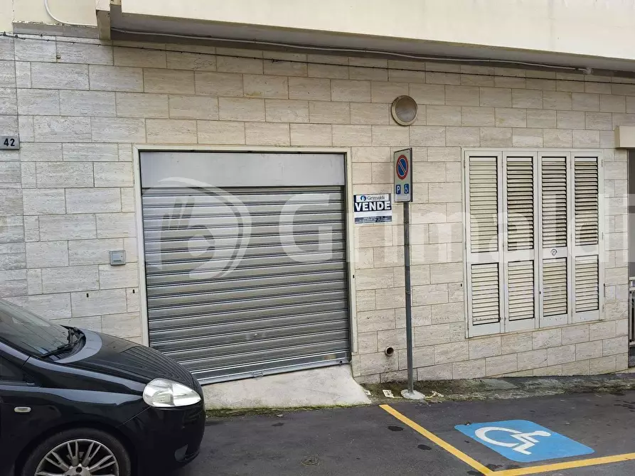Immagine 1 di Garage in vendita  in via libertà 42 a Sannicola