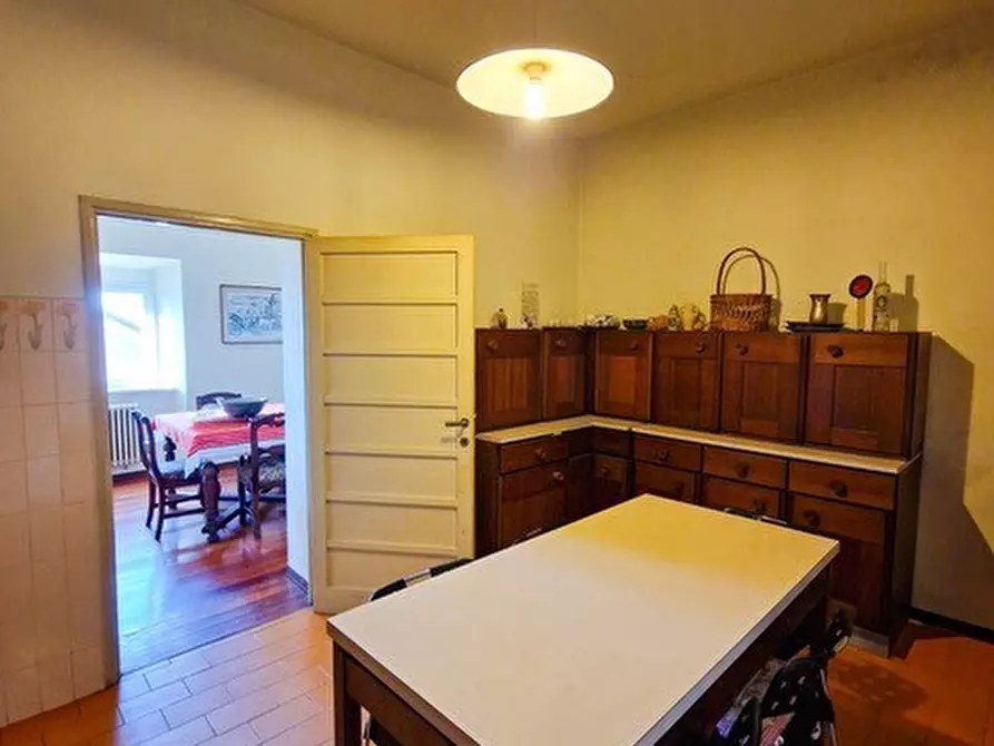 Immagine 17 di Villa in vendita  in via Scalini 38 a Brunate