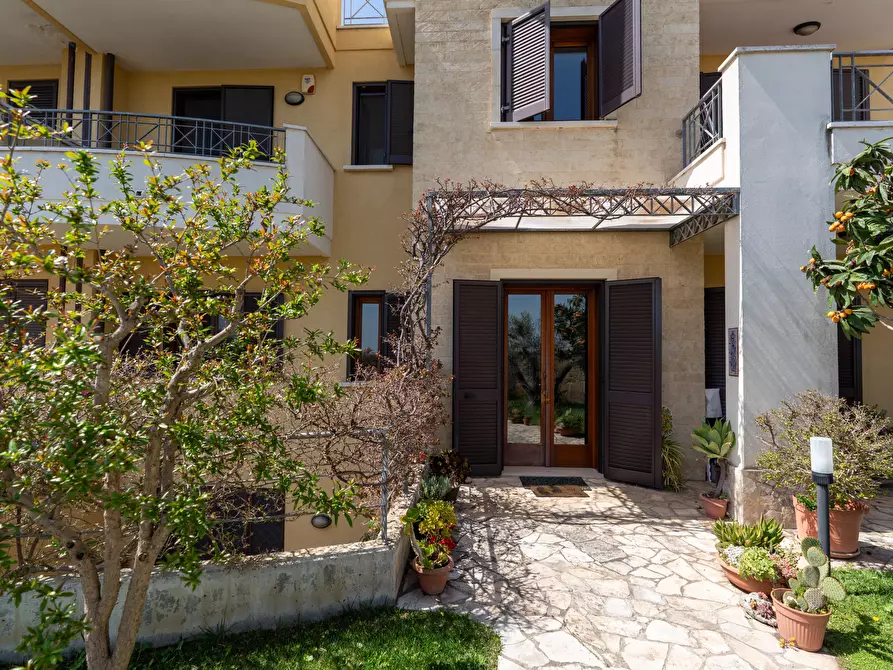 Immagine 2 di Villa in vendita  in Via Piero Della Francesca 92 a Lecce