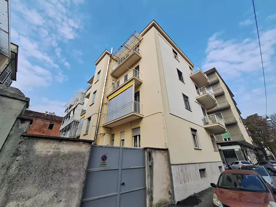 Immagine 16 di Bilocale in vendita  in Via Silvio Pellico 4 a Vercelli